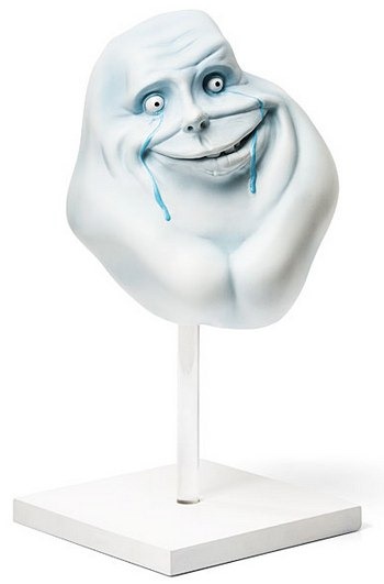 ThinkGeek __ Forever Alone Statuette -2- unpocogeek.com