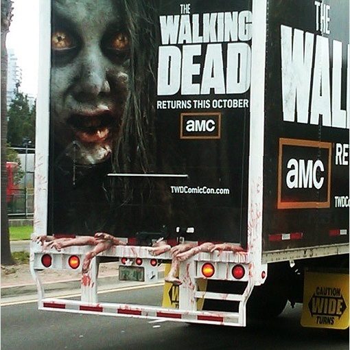 Camión publicitario de la serie The Walking dead, segunda temporada