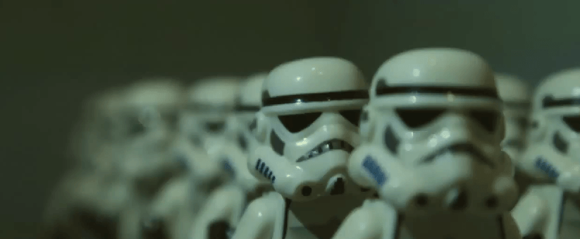 Trailer de The Force Awakens realizado con LEGO
