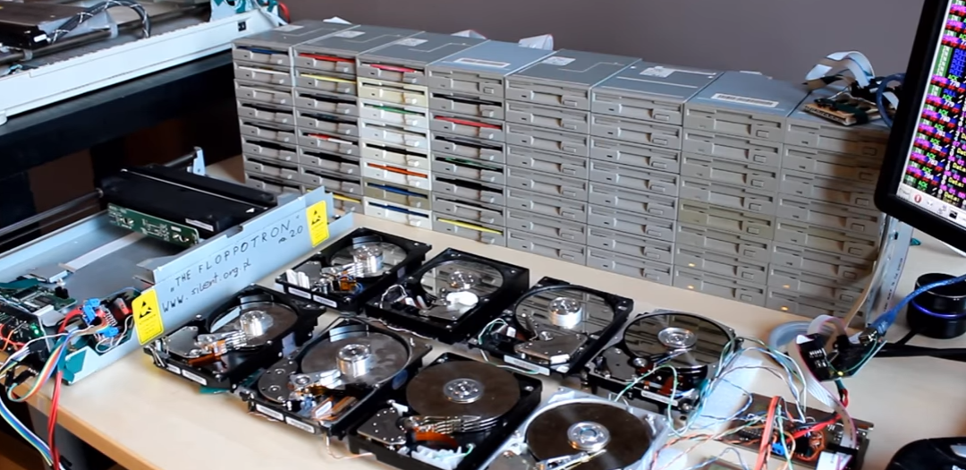 Game of Thrones intro con disqueteras