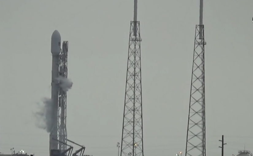 SpaceX cohete explota con satelite de internet.org a bordo