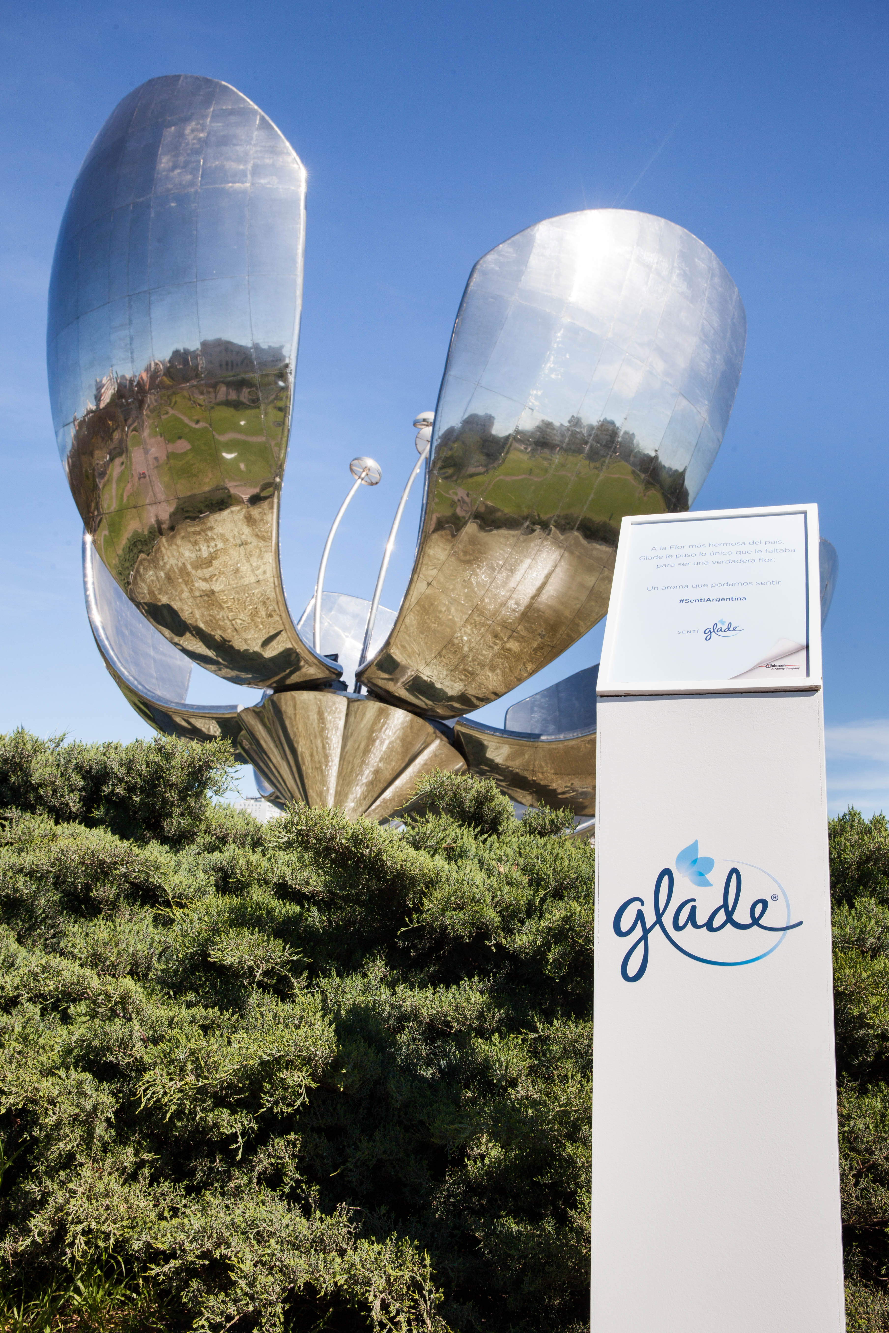 Glade Floralis Generica_publicidad