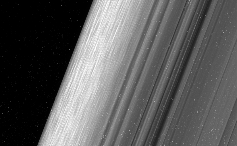Un vistazo con detalles sin precedentes a los anillos de Saturno