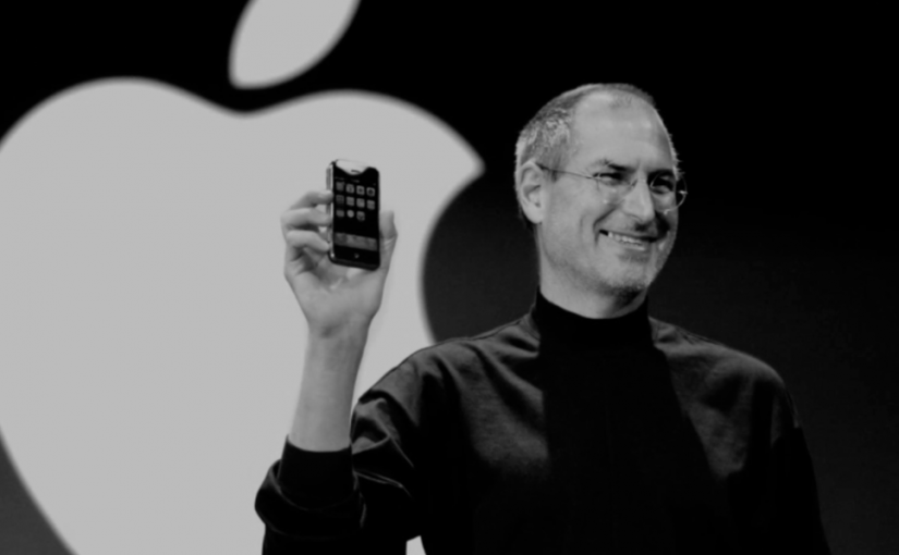 iPhone, primer lanzamiento con Steve Jobs
