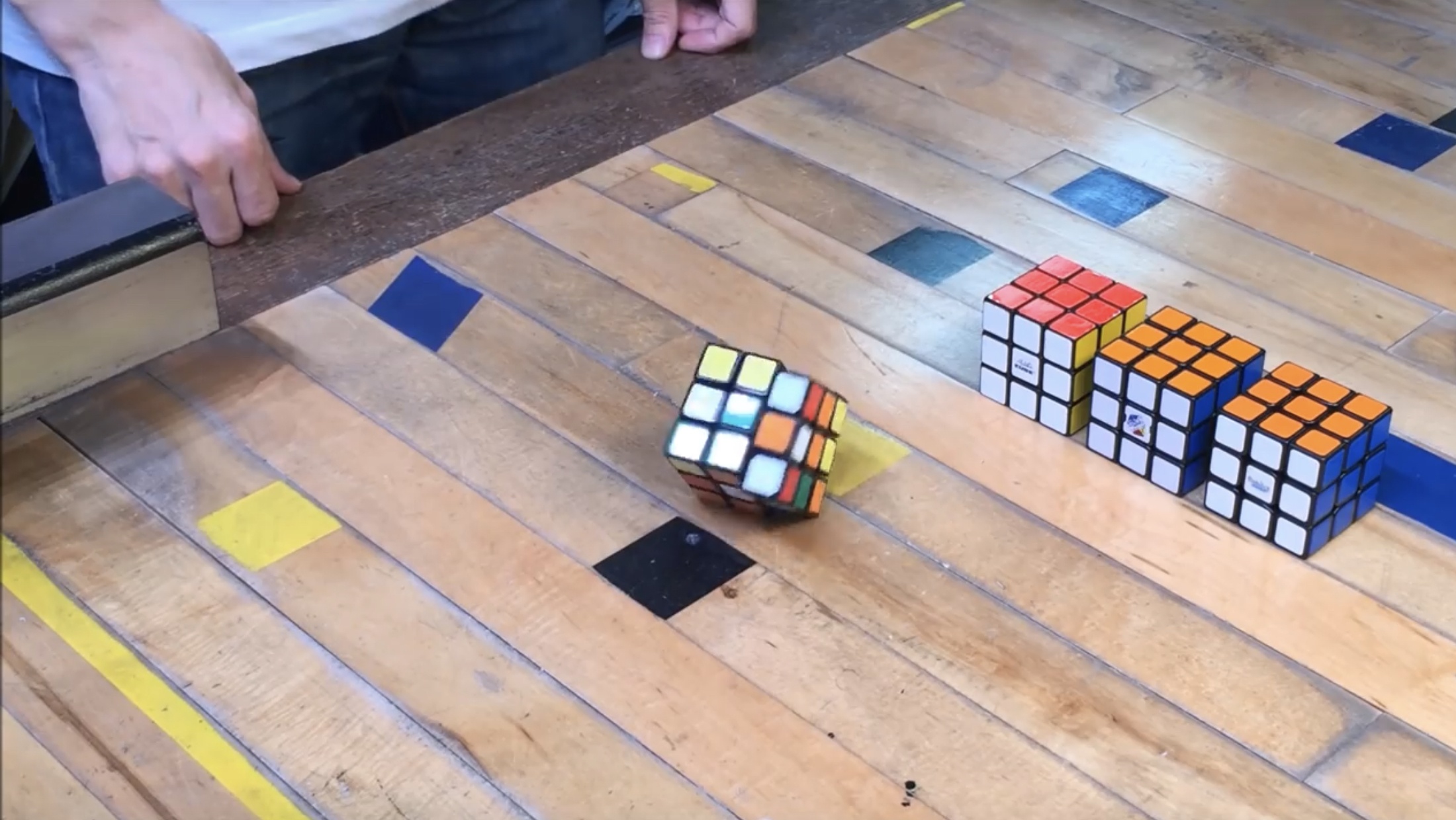 Cubo Rubik que se resuelve solo